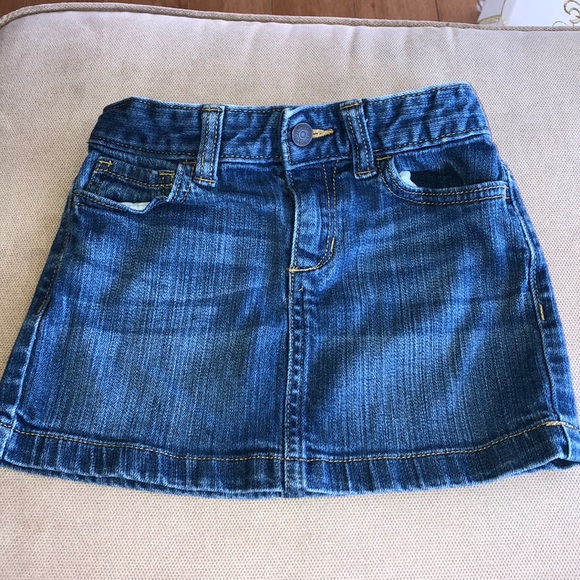 Old Navy Other - 🌺Girls Old Navy denim mini skirt, size 6🌺
